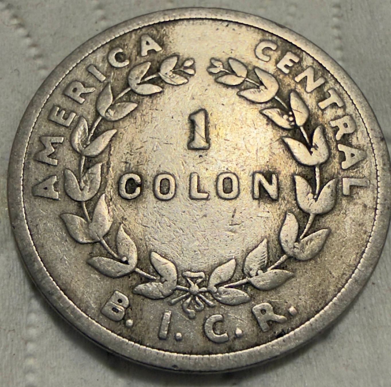 Tutti le monete: Costa Rica 1 Colon 1935 – Usato da Zürich venduto da Tasmiyah 1