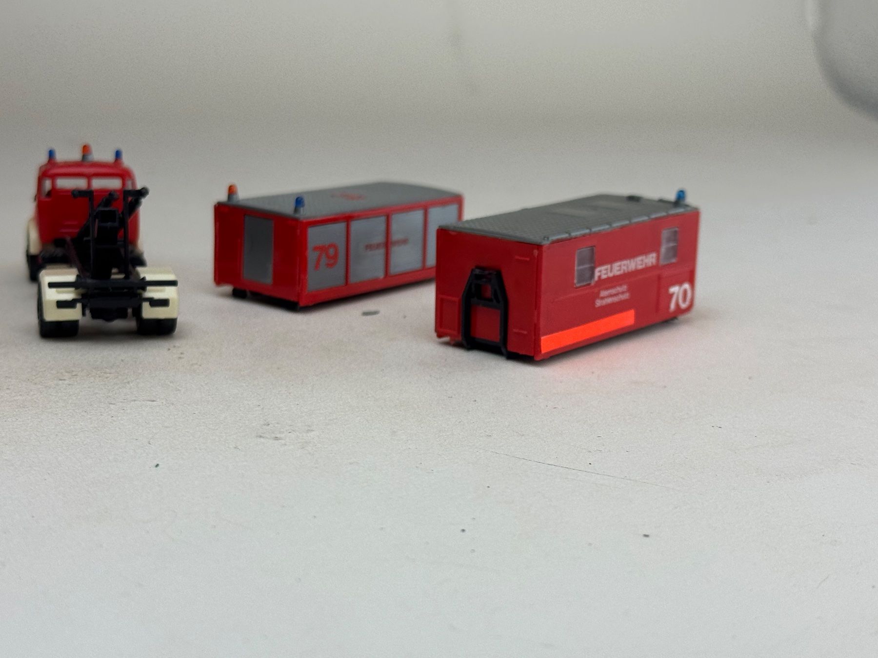 Preiser Modellautos: EB- Preiser Mercedes Absetzcontainer LKW – Gebraucht aus Elm von Wikmtz 1