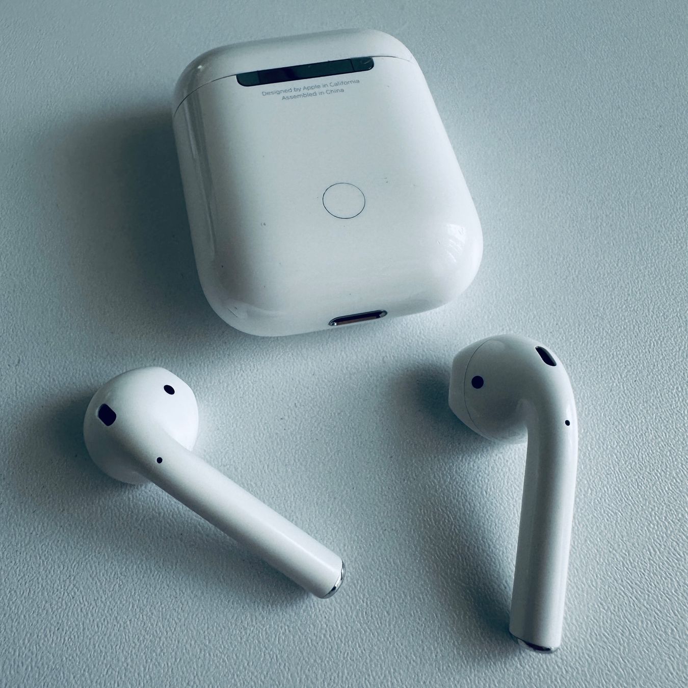 Apple Cuffie: Original Apple AirPods 2 Kopfhörer Wireless Lightning Kabel – Usato da Basel venduto da MY.AIRPODS.SHOP 8