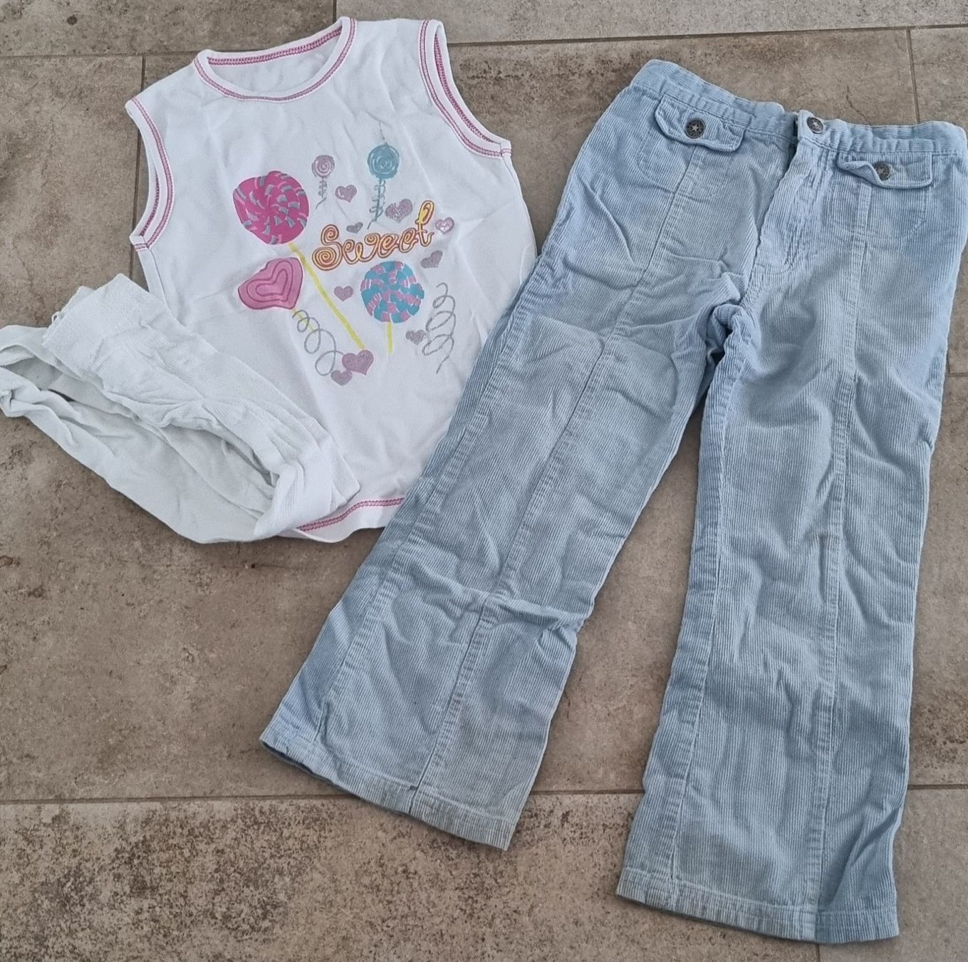Lotti & Set di vestiti: Kleiderpaket für Mädchen gr.110 – Usato da Grossdietwil venduto da GNOM313 4