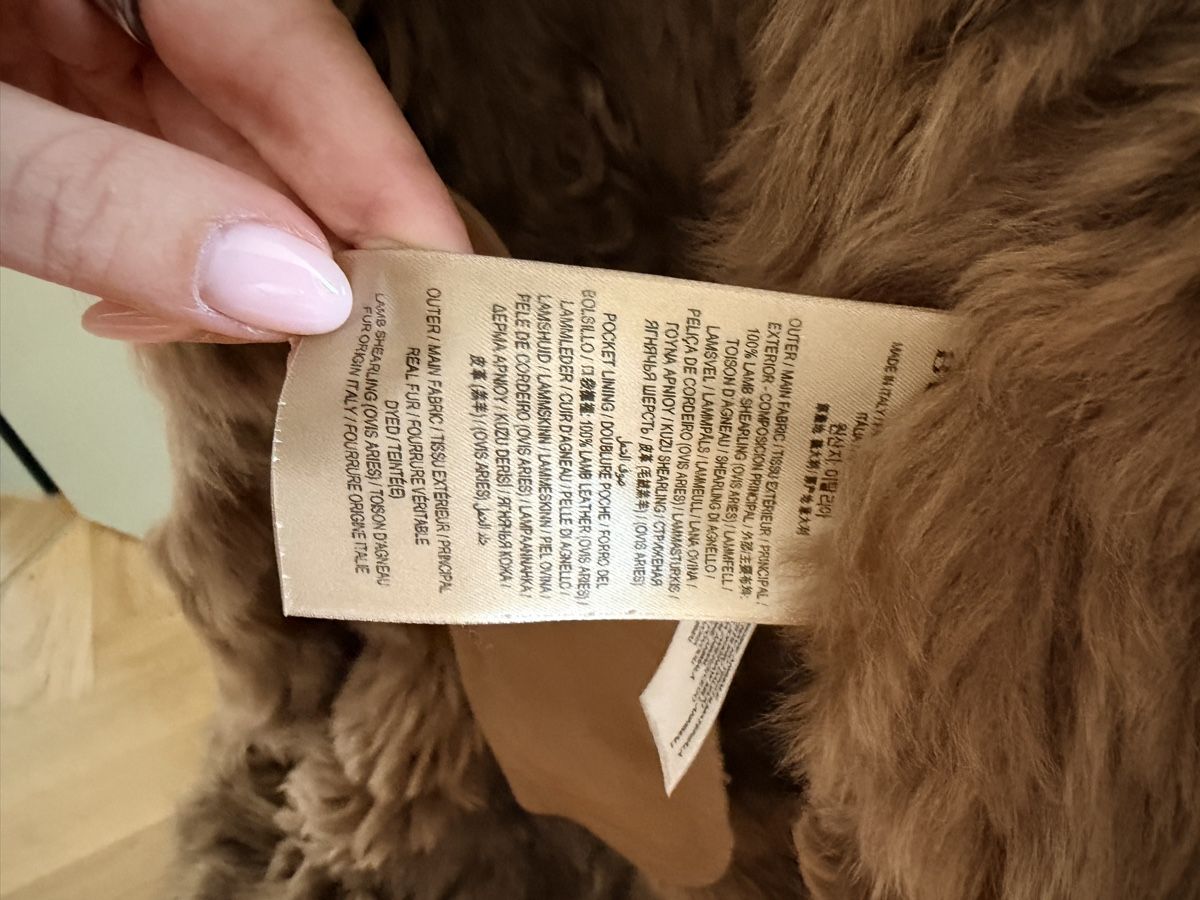 Burberry Cappotti: Burberry Shearling Suede Coat – Nuovo (secondo la descrizione) da Meilen venduto da ana_nln9 7