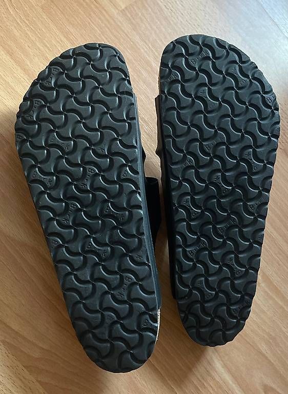 Chaussures femmes: Birkenstock Sandalen – D'occasion à Aeschi SO par sim_sp26 2