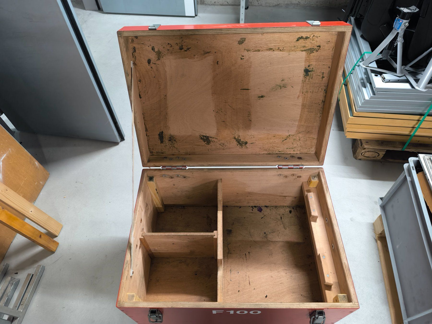 Casse di trasporto: Holzkiste mit Rädern – Usato da Winterthur venduto da Paperfolder 1