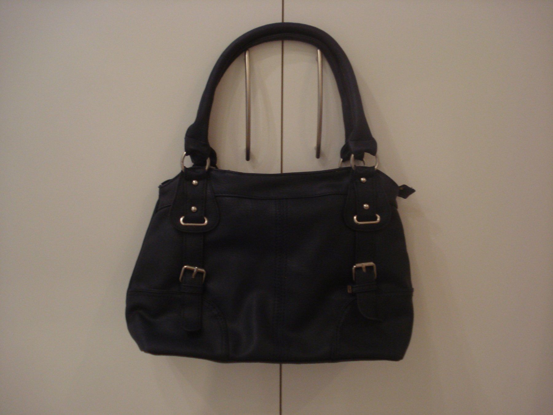 Taschen für Damen: neue Kunstledertasche dunkelblau – Neu (gemäss Beschreibung) aus Au SG von beanpasa