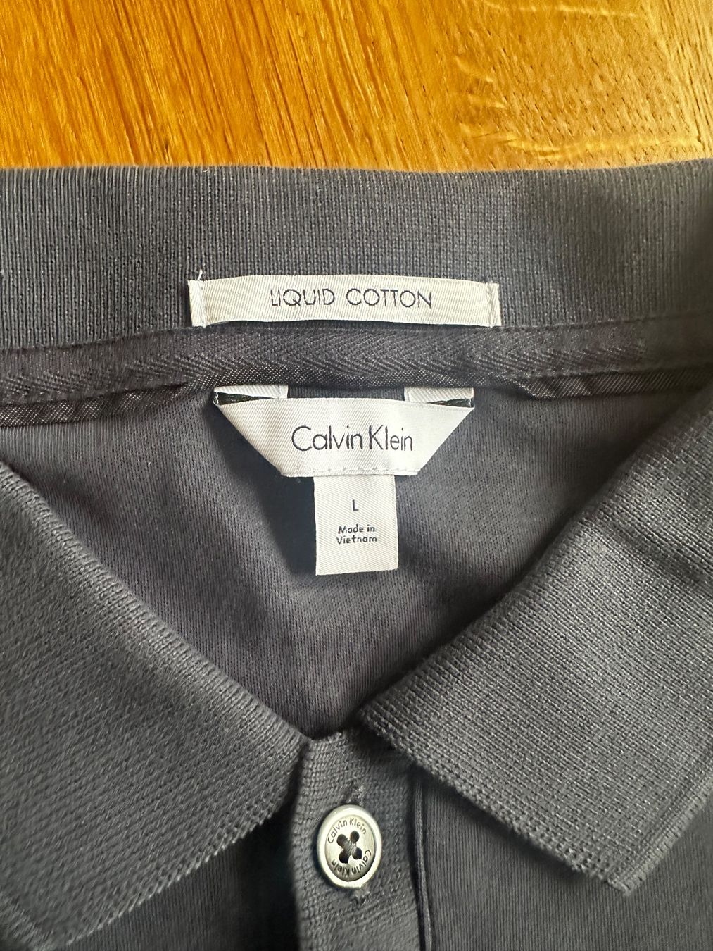 Polo-Shirts: Polohemd Calvin Klein Grau Grösse L – Gebraucht aus Seuzach von Kingman11 1