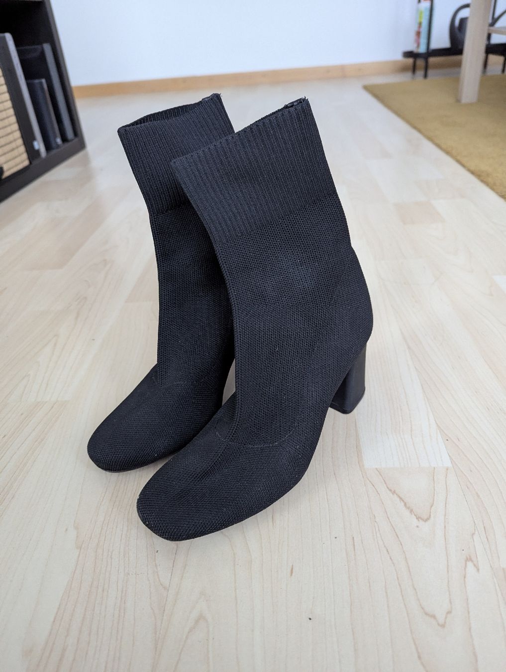 Scarpe da donna: Sock boots – Usato da Adliswil venduto da tak_g6k5