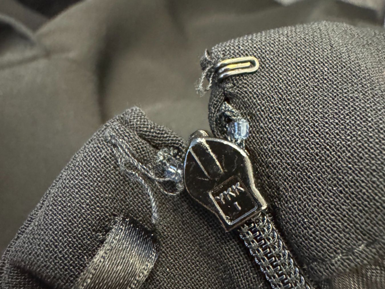 Versace Röcke: Versace Rock, Gr.36, schwarz, mit 50% Wolle – Gebraucht aus Nürensdorf von 2ND_STORY 6