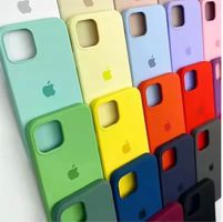 Coque iPhone 12/12 Pro Différentes couleurs. Hülle