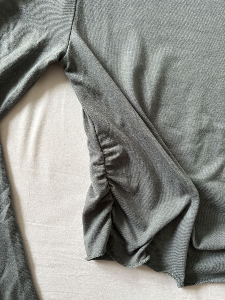 Bershka Top: Bershka langarm Top, Grösse S – Nuovo (secondo la descrizione) da Zürich venduto da Sera.13 2