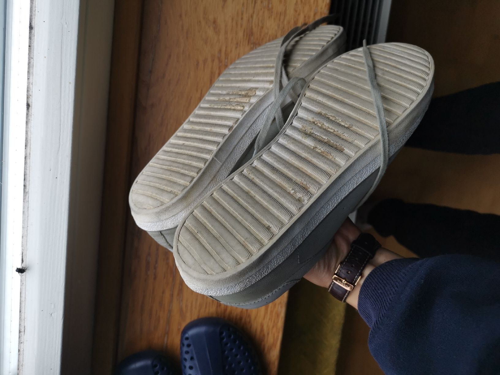 Chaussures femmes: Baskets Esprit grises taille 40, bon état – D'occasion à La Corbaz par Emma22cj 1