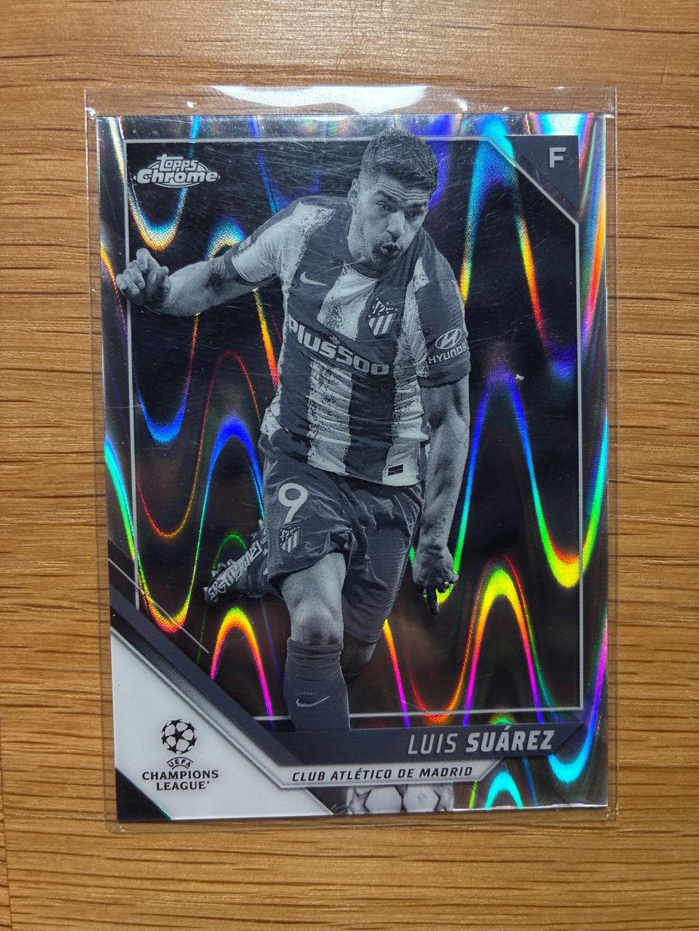 Topps Carte collezionabili: Topps Chrome Luis Suarez Atletico BW Raywave – Usato da Wangenried venduto da Garagara