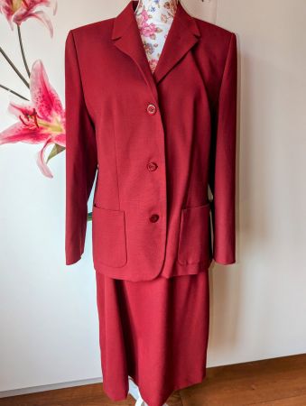 Elegantes Laura Lebek Business-Kostüm in Weinrot - Gr. 42