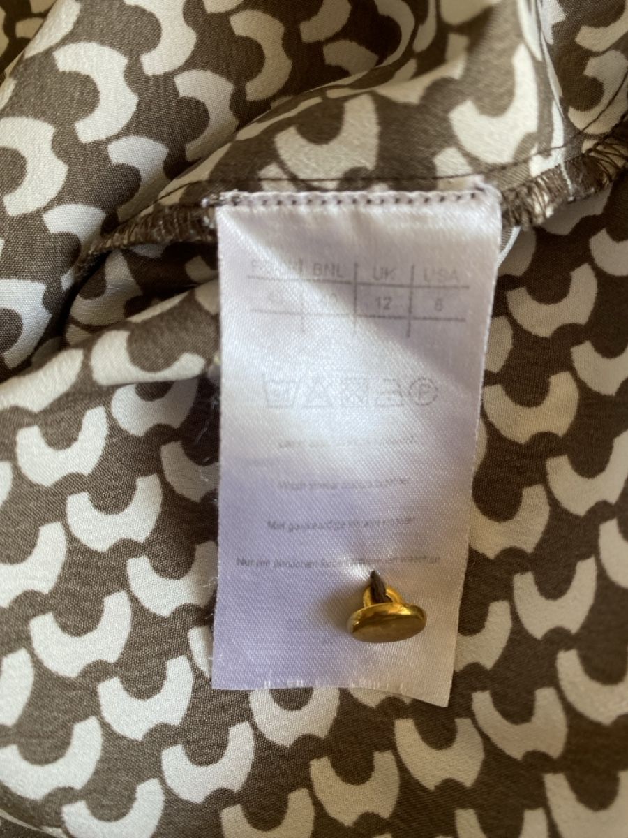 Camicette: Damart Bluse Damen Langarm Grösse 40 Muster – Usato da Schaffhausen venduto da purzel51 3