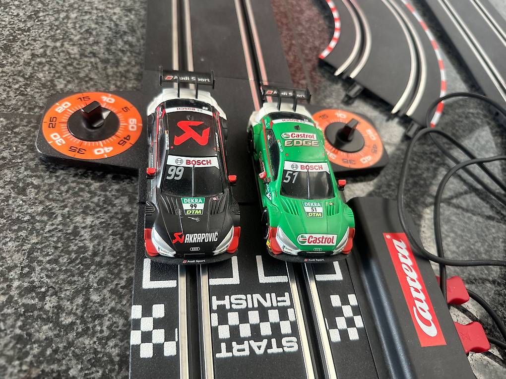 Circuits: Carrera GO!!! Plus DTM Power Lap mit Looping – D'occasion à Schänis par patrickangehrn 1