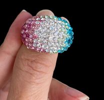 Ring mit rosa, himmelblauen und weißen Kristallen (NEU) -71%