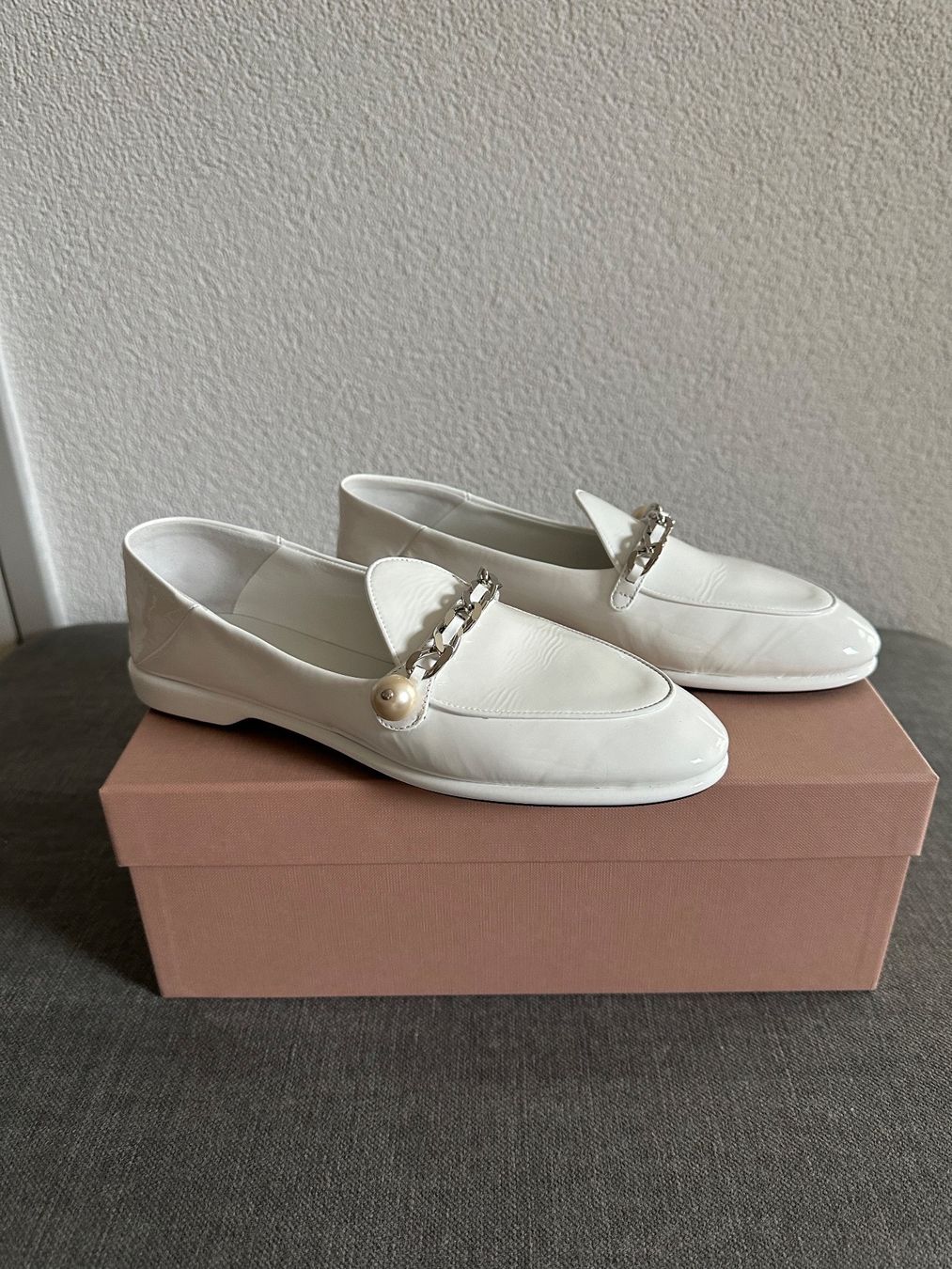 Miu Miu Scarpe da donna: Miu Miu Loafers – Nuovo e nell'imballaggio originale da Zürich venduto da realal