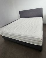 IKEA Boxspringbett mit Kopfteil - 180x200 cm - dunkelgrau