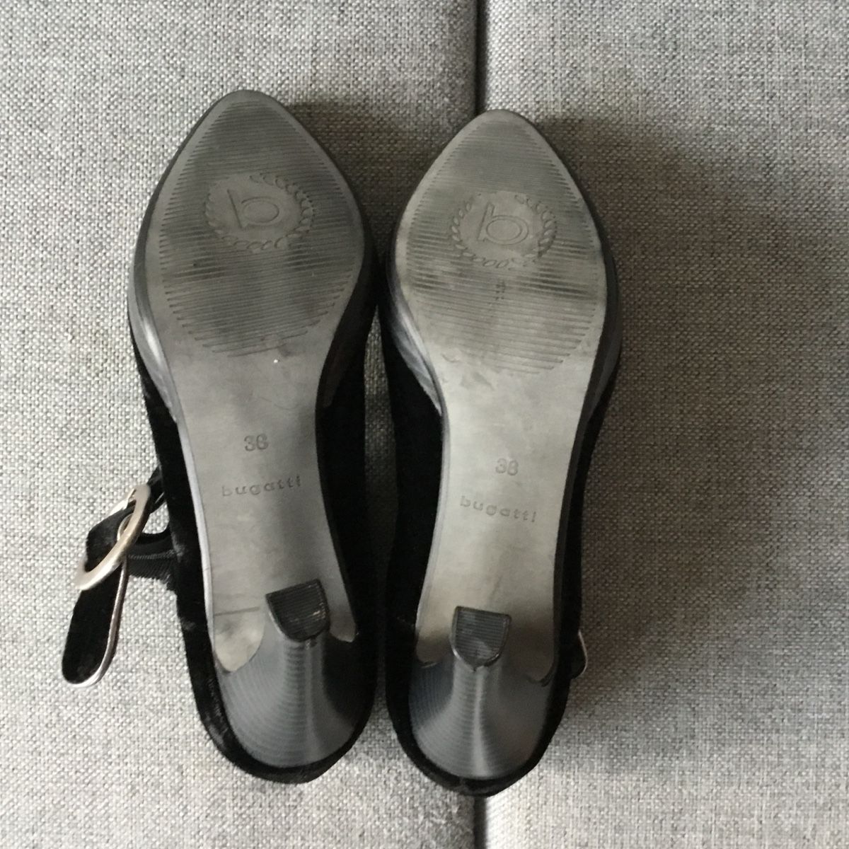 Bugatti Scarpe da donna: Escarpins BUGATTI 38 🖤 – Usato da Fribourg venduto da ficelle_de_luge 5