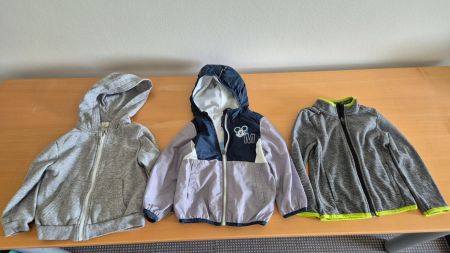 Lot de 3 vestes mi-saison - PN: CHF 39.90