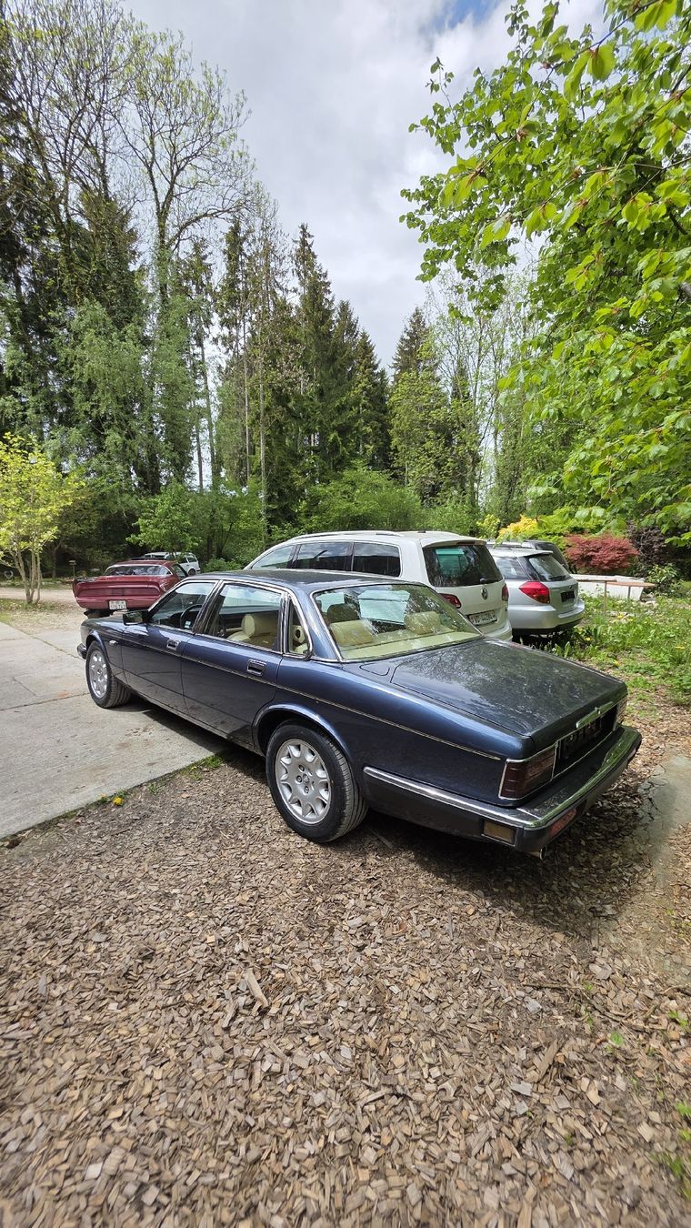 Jaguar Automobili: Jaguar XJ40 4.0L, berline classique, superbe état ! – Usato da Dompierre VD venduto da sam_6fjz 1