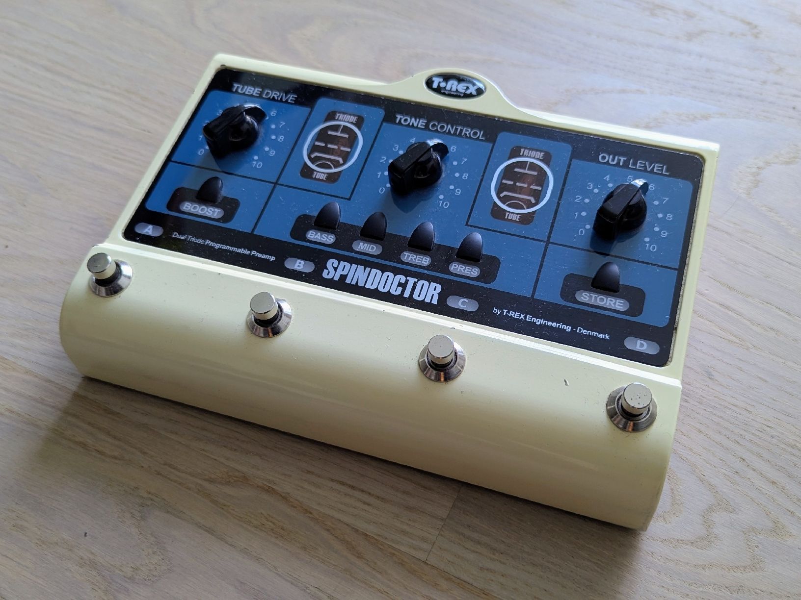 Strumenti musicali: T-Rex Spindoctor Röhren Preamp – Usato da Uster venduto da Misterjones 1