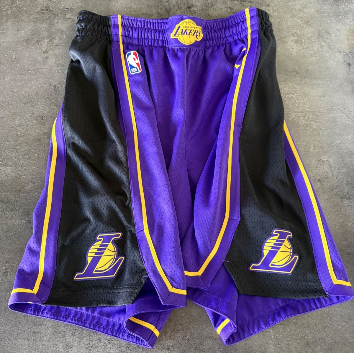 Hosen: Short officiel NBA LAKERS – Neu (gemäss Beschreibung) aus Fontaines NE von iness100 2