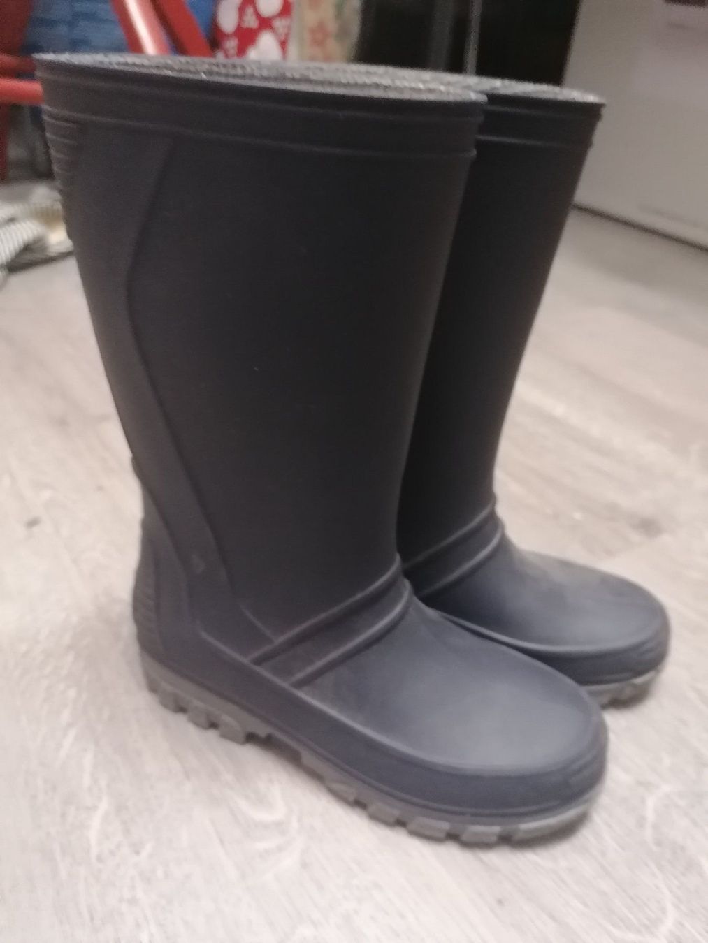 Scarpe per ragazzi: Gummistiefel Gr. 29 von Spirale – Usato da Thalwil venduto da myandine