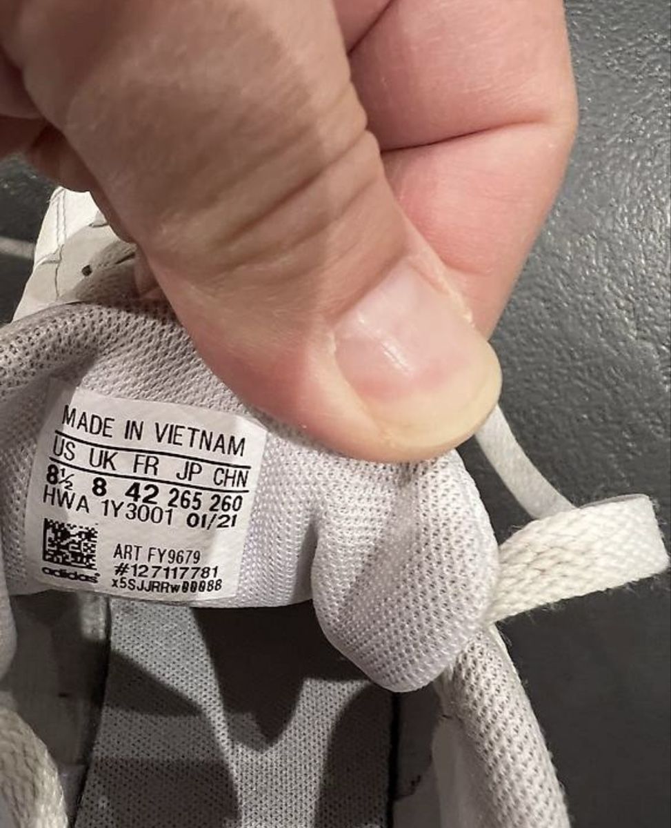 Adidas Scarpe da uomo: Manga Adidas Sujet: Naruto Gr. 41 – Usato da Bonaduz venduto da Malves10 2