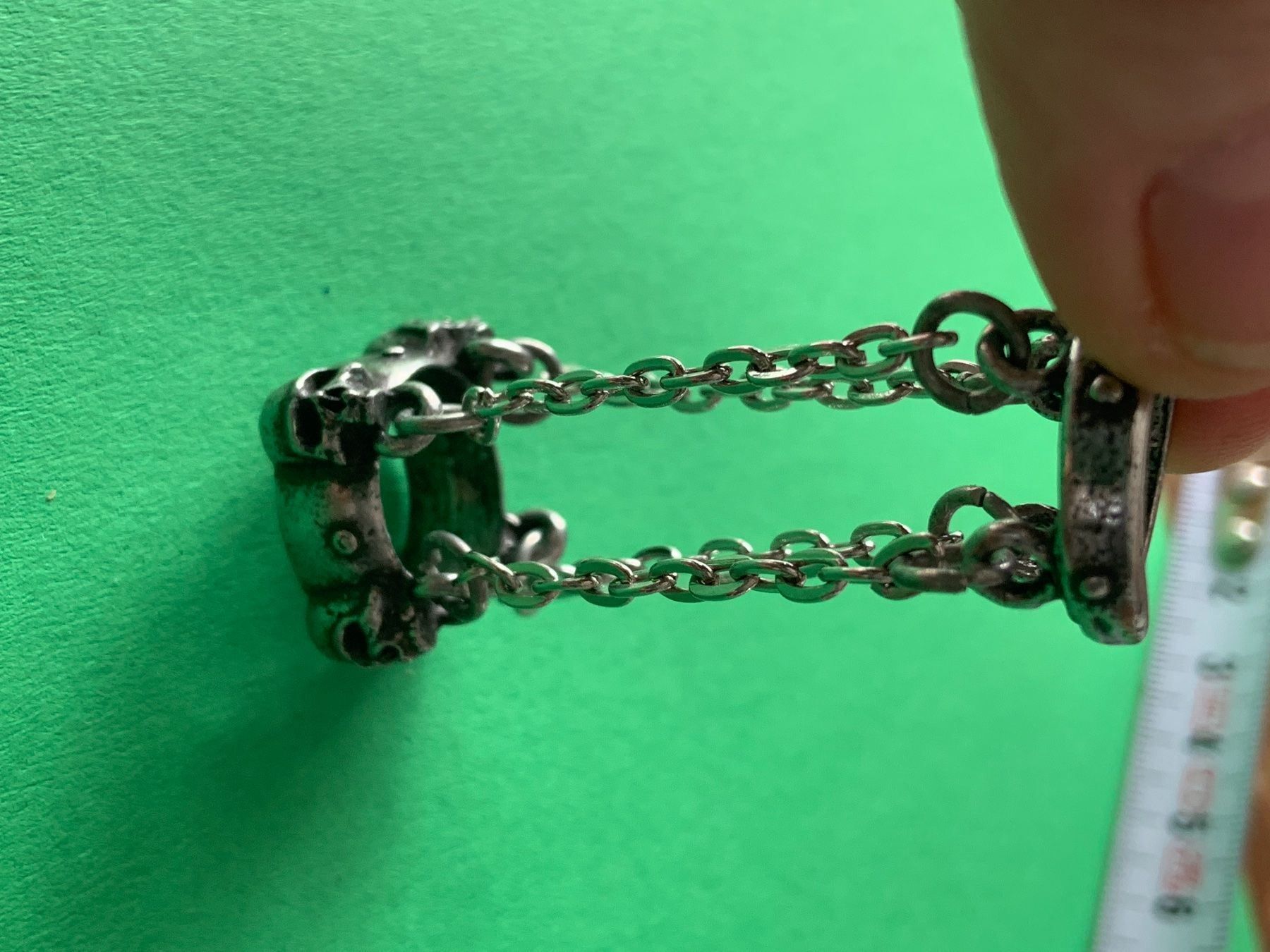 Boucles d'oreille: Fingerring totenköpfe gothisch!!!!! – D'occasion à Dittingen par Bijoubelle 5