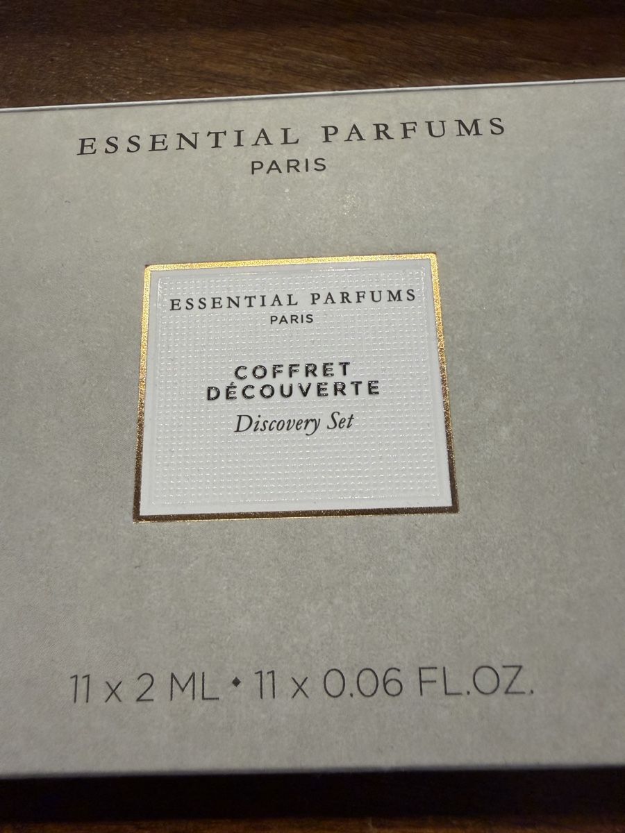 Parfum & Eau de Toilette: Coffret Dcouverte Essential Parfums 11x2ml – Neu (gemäss Beschreibung) aus fey von Caductilometre