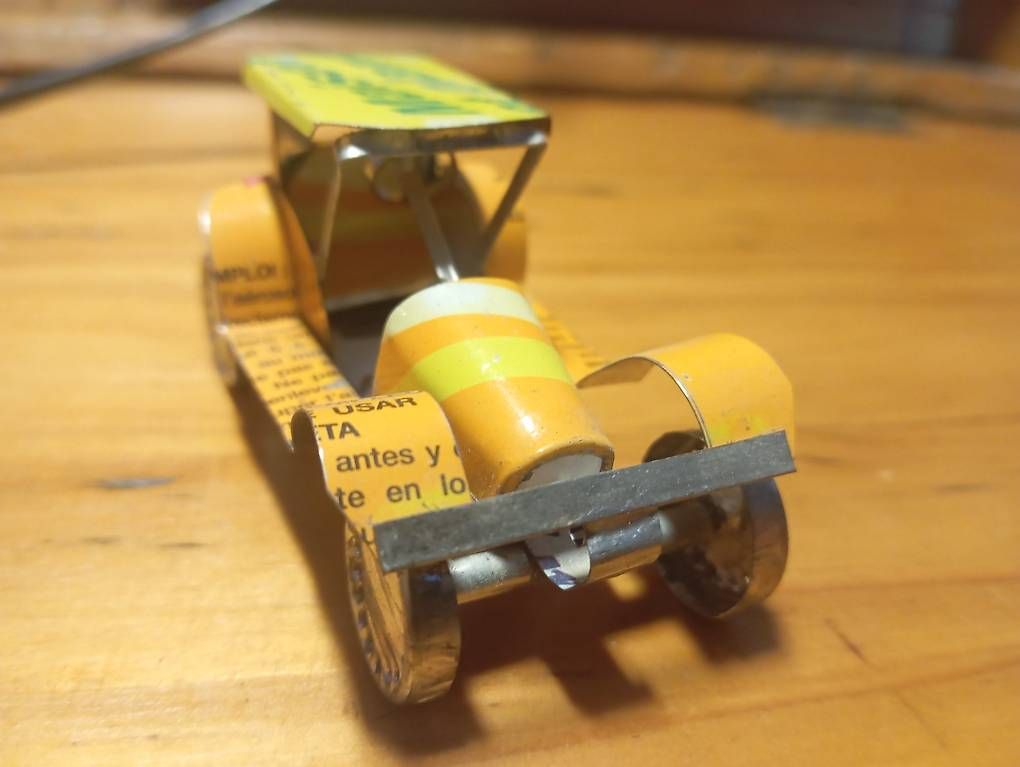 Modellini d'auto: Blechauto handgefertigt aus Dosenmaterial 7 cm – Usato da Basel venduto da Petergunn 4