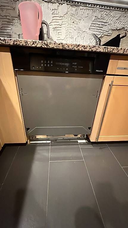 Lavastoviglie: Lave vaisselle Miele  – Usato da La Heutte venduto da fti02 1