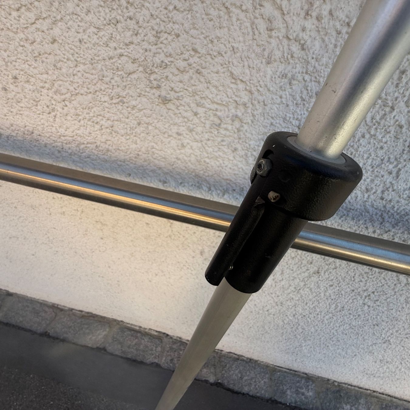 Tutti gli attrezzi: Jalon Halter höhen verstellbar – Usato da balzers venduto da ..m 2