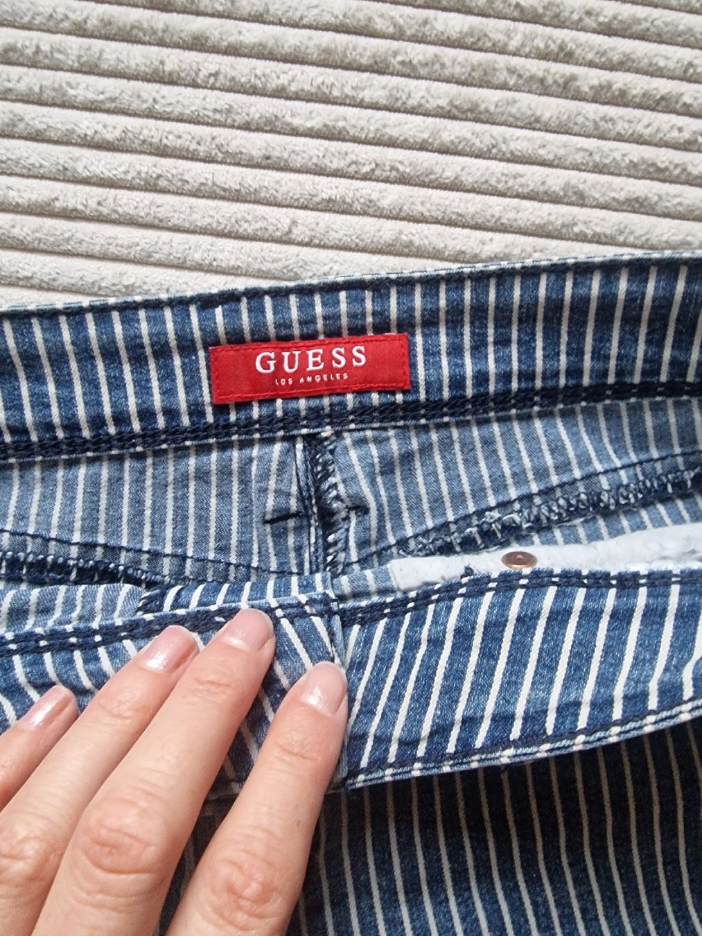 Guess Jeans: Guess Jeans Shorts gestreift blau weiss – Gebraucht aus Winterthur von Winti1993 1