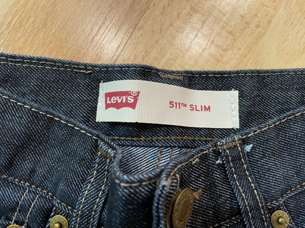 Levi's Pantaloni: Levis Jeans - 511 slim fit - W24 L22 – Usato da Rütihof venduto da Highwayjackie 4