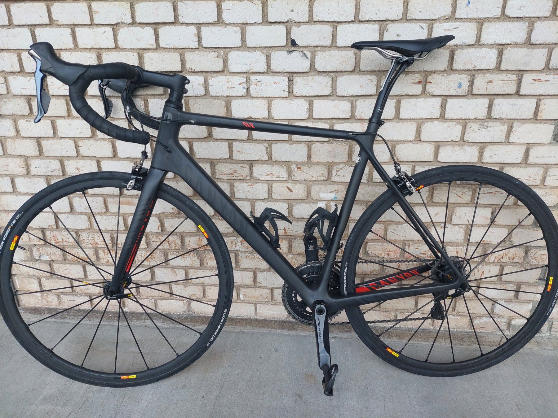 Canyon Biciclette: Rennvelo CANYON Ultimate CF SLX 9.0 – Usato da Cham venduto da chomermaert