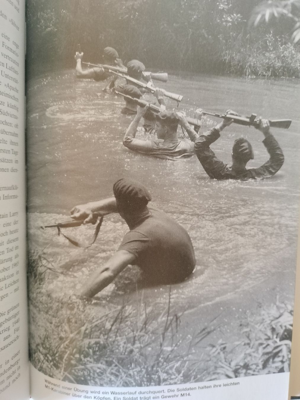 Libri: Armee Militär Buch – Usato da Schwanden Sigrisw venduto da cadieux71 6