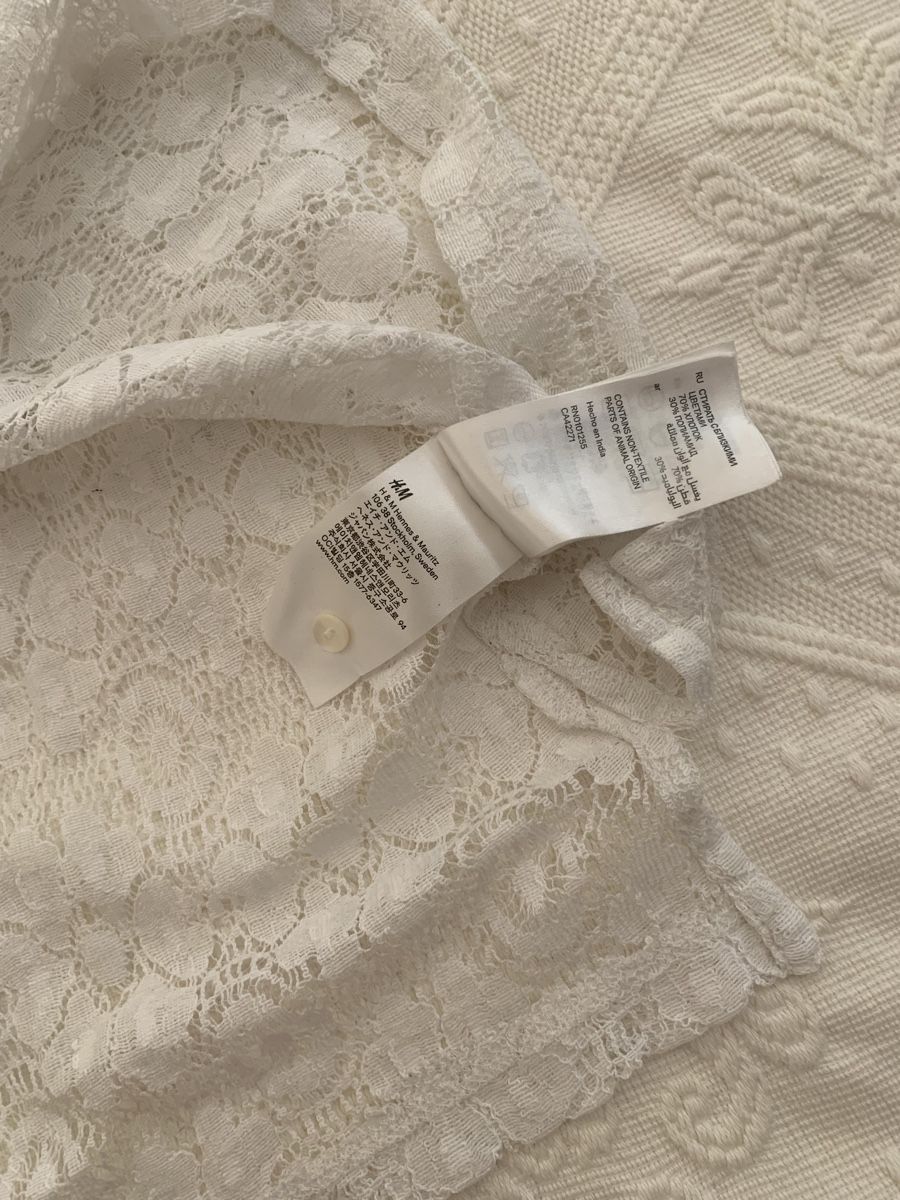H&M T-Shirts: T-Shirt aus weisser Spitze – Gebraucht aus Zürich von p_q7q_nichtraucher 4