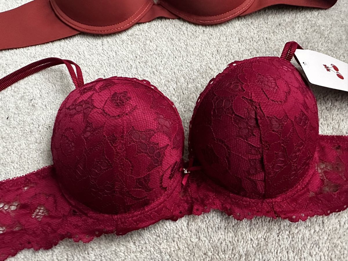 Altra biancheria intima: BH - size S, Büstenhalter: Get Fit Cherries Bra Size 34/75 – Nuovo e nell'imballaggio originale da Thalwil venduto da klaudiamusiol 3
