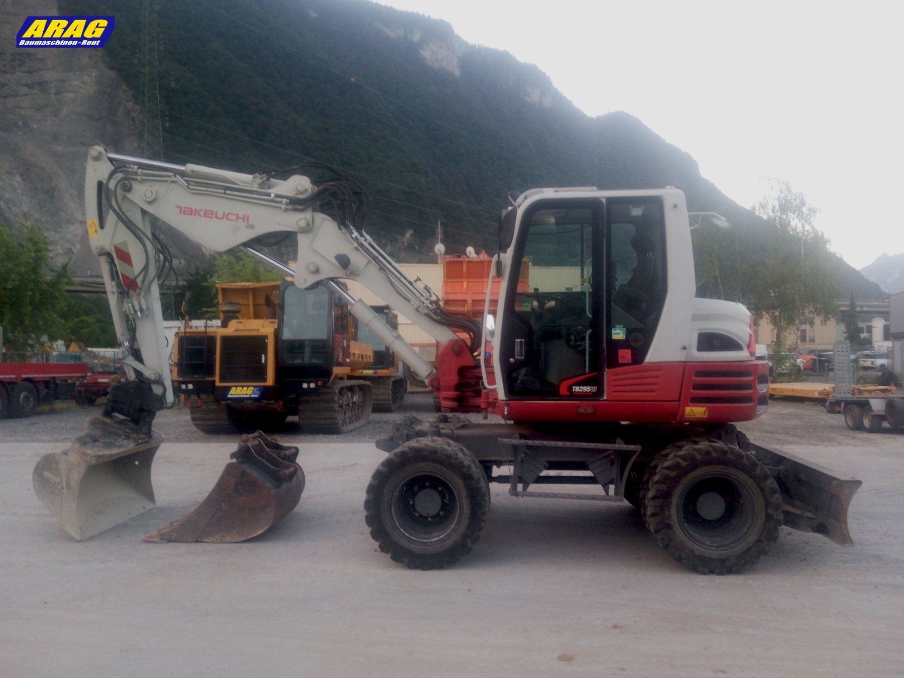 Takeuchi Escavatori: Takeuchi TB295W Mobilbagger / Pneubagger – Usato da Hasle LU venduto da Arag08
