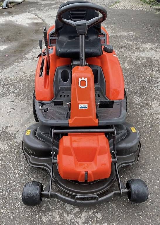 Tagliaerba: Husqvarna Rider R214C  – Usato da Forch venduto da Jozef95 1