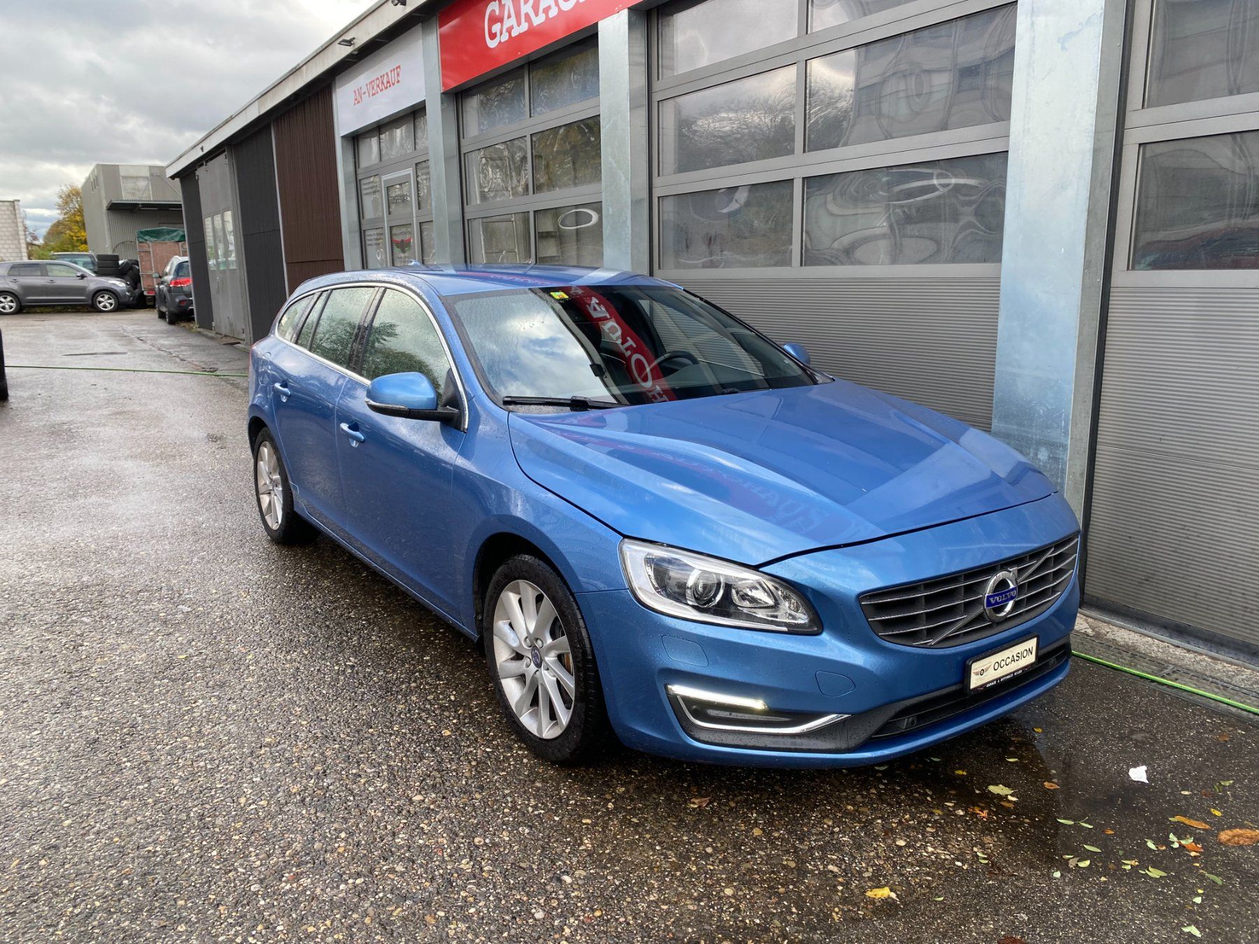 Volvo Automobili: Volvo V60 T6 Summum Geartronic – Usato da Biel/Bienne venduto da AS24 2