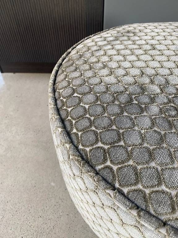 Hocker: Hocker Lambert – Gebraucht aus Widnau von M.Rohner 1