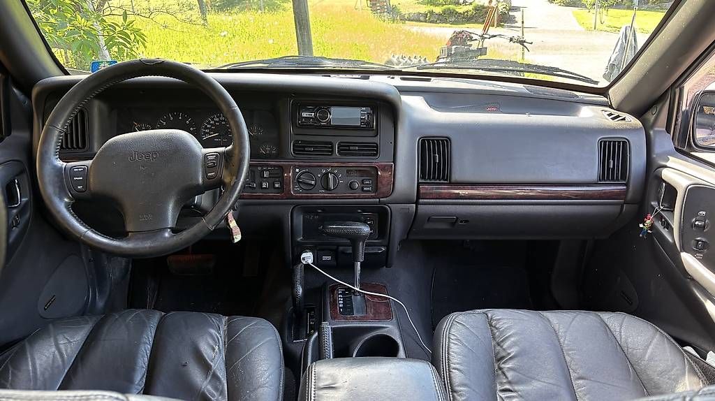 Automobili: Jeep Grand Cherokee5.9 – Usato da Lauerz venduto da Bulibu 2
