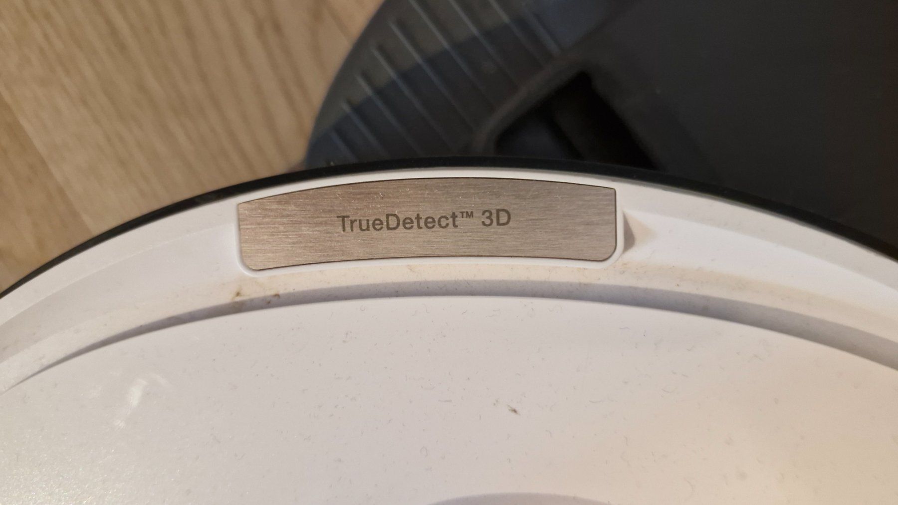 Ecovacs Aspirapolveri & Accessori: Ecovacs Deebot Ozmo T8 Saug und Wischrobotor – Usato da Schlieren venduto da Dani.r.c 1