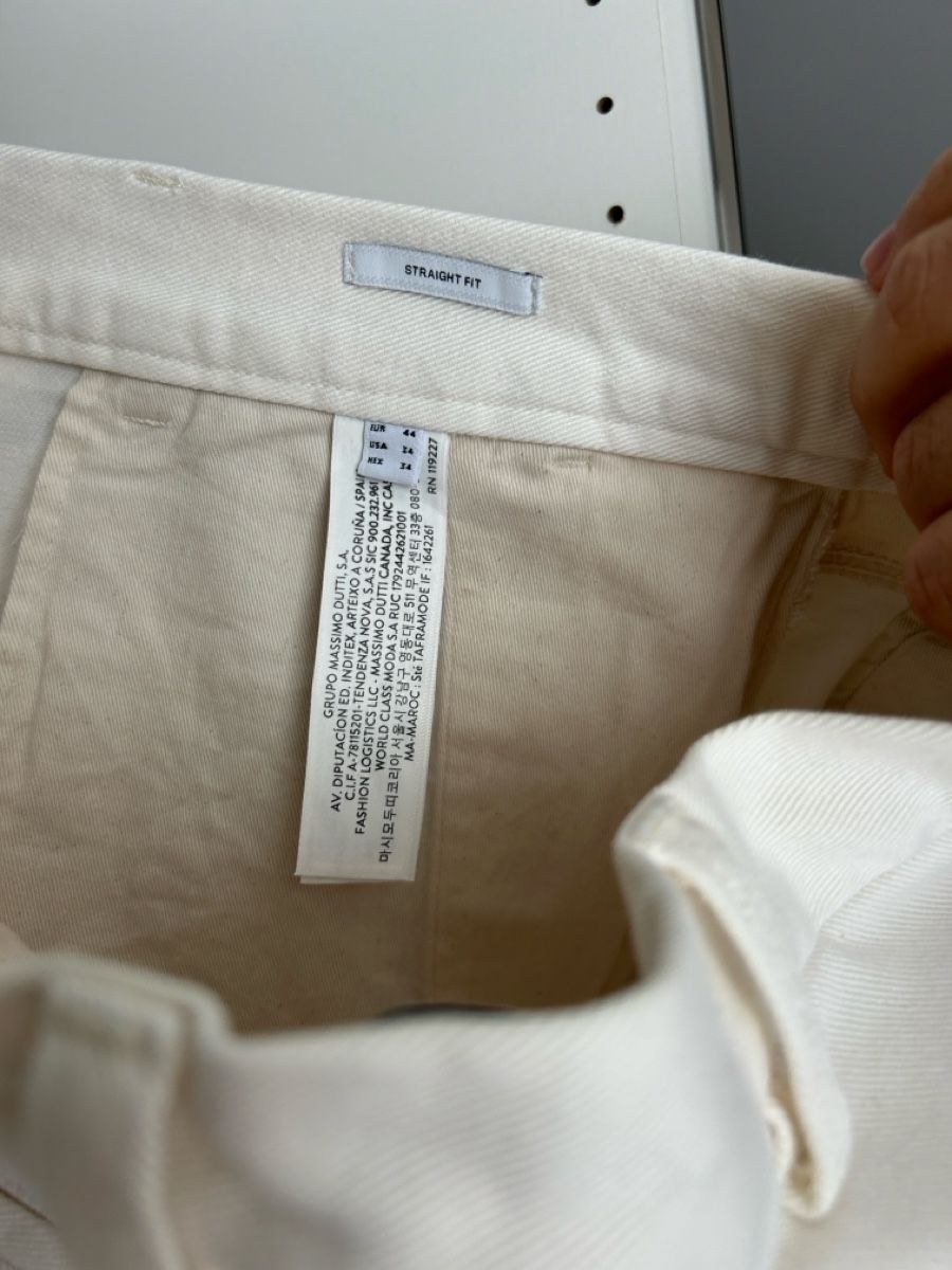 Massimo Dutti Jeans: Massimo Dutti Studio straight fit Hose, weiss, Gr. 44 – Usato da Bülach venduto da INO_ 1