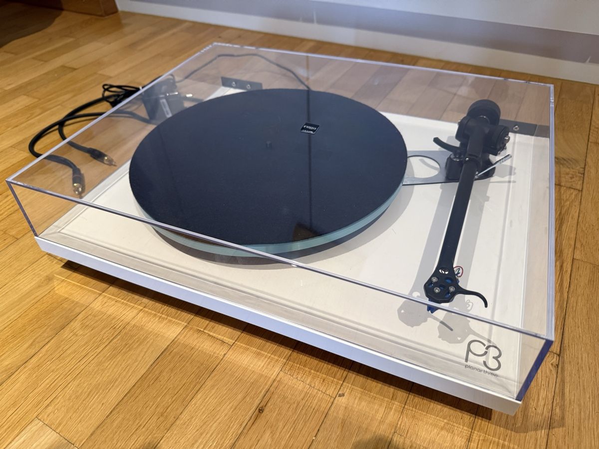Rega Giradischi: Rega Planar P 3 mit Elys 2 – Usato da Luzern venduto da drt_p7b9