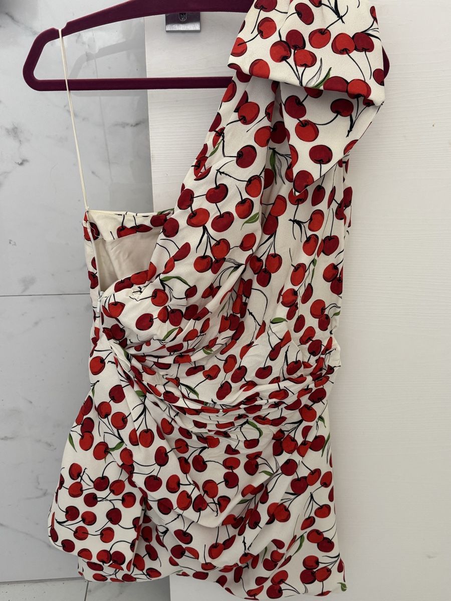 Saint Laurent Robes: Yves Saint Laurent Cherry - Dress – D'occasion à Massagno par kar_wwq5 1