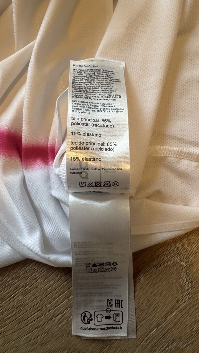 On T-Shirts: ON Running Longsleeve  – Neu (gemäss Beschreibung) aus Hünenberg See von Schulers 6