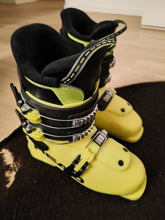 Herrenschuhe: Chaussures ski – Gebraucht aus Carouge GE von Esprit69 1